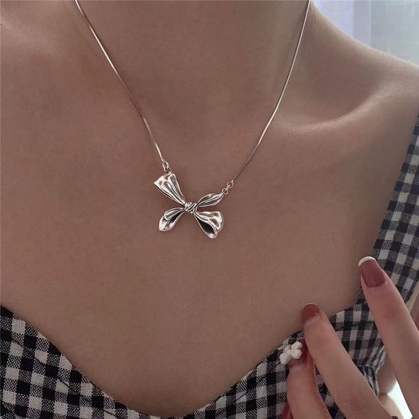 chains punk silver color bowknot pendant necklace for women girl metal geometric choker necklaces party jewelry collares
chains punk silver color bowknot pendant necklace for women girl metal geometric choker necklaces party jewelry collares