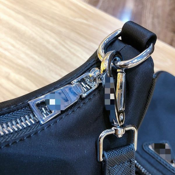 new women's bag three one armpit bag hobo nylon single shoulder messenger portable chain women handbags
new women's bag three one armpit bag hobo nylon single shoulder messenger portable chain women handbags