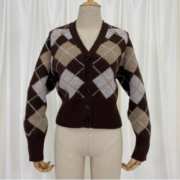 women's sweaters 10% mohair v neck loose woman cardigans vintage argyle long sleeve short knitted sweater casual jumpers autu, White;black
women's sweaters 10% mohair v neck loose woman cardigans vintage argyle long sleeve short knitted sweater casual jumpers autu, White;black