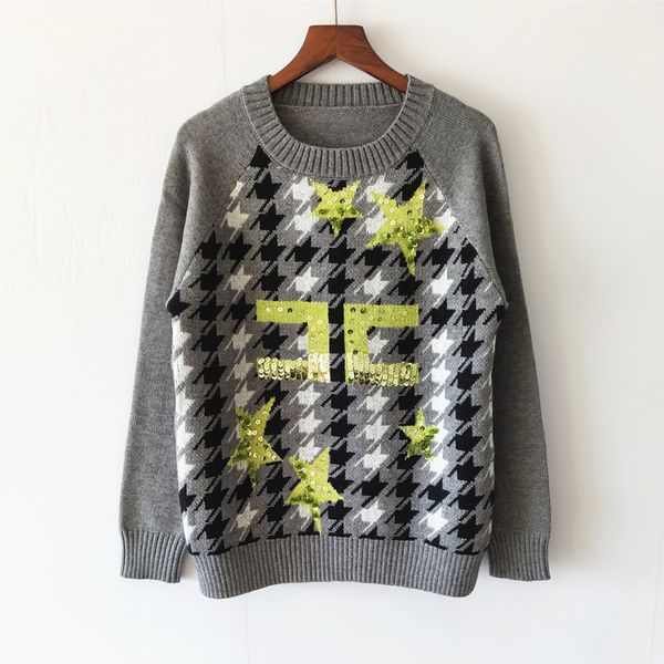 59% off factory outlet store autumn and winter five star sequin contrast round neck long sleeve fashionable age reducing knitted for women, White;black 
59% off factory outlet store autumn and winter five star sequin contrast round neck long sleeve fashionable age reducing knitted for women, White;black