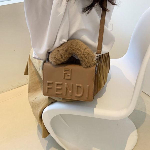 g indentation letter small 2021 fashion shoulder bag fashionable versatile messenger simple fashion women's luxuryss designerss yw
g indentation letter small 2021 fashion shoulder bag fashionable versatile messenger simple fashion women's luxuryss designerss yw