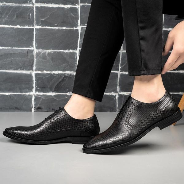 dress shoes pjcmg fashion comfortable genuine leather black/red carved style pointed toe flat wedding man
dress shoes pjcmg fashion comfortable genuine leather black/red carved style pointed toe flat wedding man