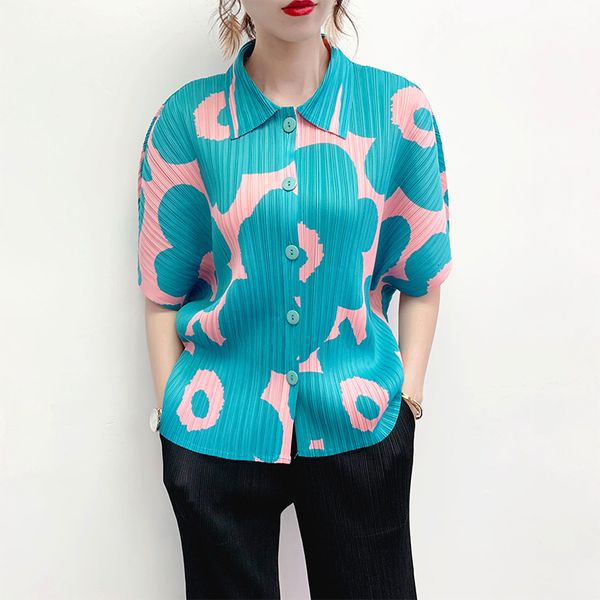 women's t-shirt 2021 summer female polos pleated shirt button flare plus size korean fashion beach kimono boho aesthetic clot, White
women's t-shirt 2021 summer female polos pleated shirt button flare plus size korean fashion beach kimono boho aesthetic clot, White