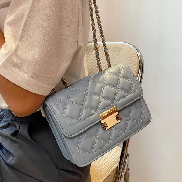 rhombic chain female bag shoulder small square 2021 spring and summer messenger lock foreign commuter cross body
rhombic chain female bag shoulder small square 2021 spring and summer messenger lock foreign commuter cross body