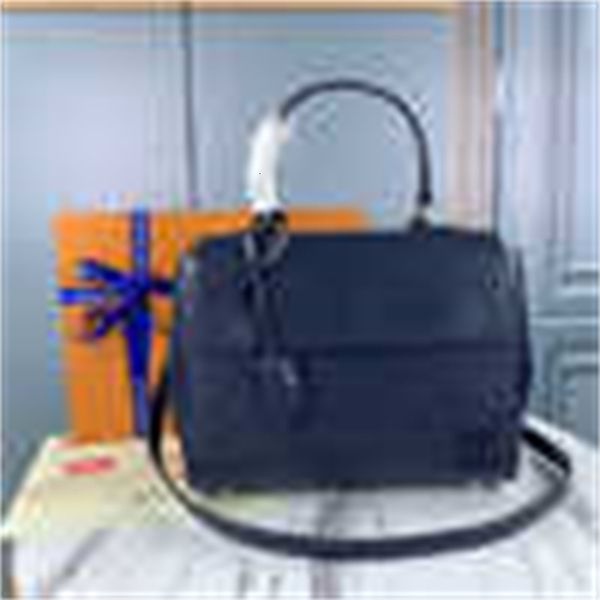 cross brand designer luxury 983o ale#m41305 cluny bb handbags body women's bags handbags iconic handles shoulder bags bag totes clutche
cross brand designer luxury 983o ale#m41305 cluny bb handbags body women's bags handbags iconic handles shoulder bags bag totes clutche