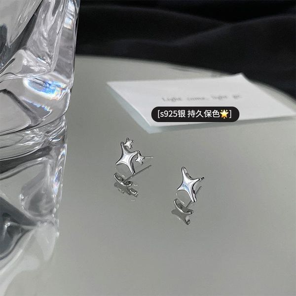 stud irregular star 925 silver sterling earrings fashion for women jewelry daily 2021 trend, Golden;silver
stud irregular star 925 silver sterling earrings fashion for women jewelry daily 2021 trend, Golden;silver