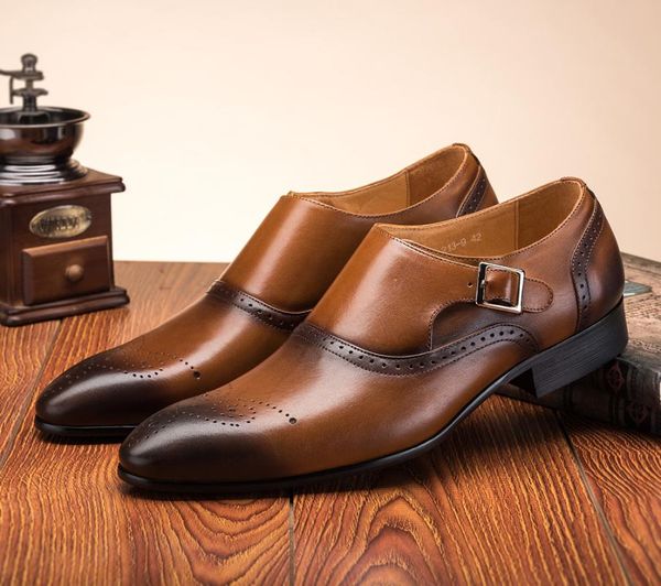 dress shoes slip-on men's pointed toes carved patchwork gradient male loafers imitate genuine leather men oxford, Black
dress shoes slip-on men's pointed toes carved patchwork gradient male loafers imitate genuine leather men oxford, Black