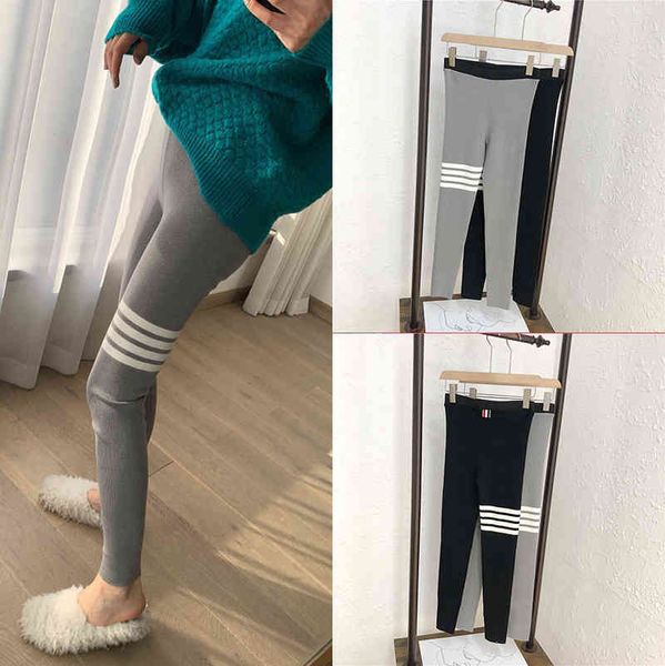 early spring tb waist slim fit single side striped webbing contrast color hip lifting leggings long women's fashion, Black
early spring tb waist slim fit single side striped webbing contrast color hip lifting leggings long women's fashion, Black