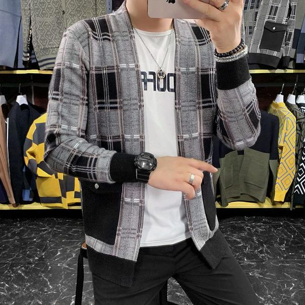 men's sweaters 2021 autumn knitwear sweater cardigan jacket v-neck slim trend plaid casual pullover recommend, White;black
men's sweaters 2021 autumn knitwear sweater cardigan jacket v-neck slim trend plaid casual pullover recommend, White;black