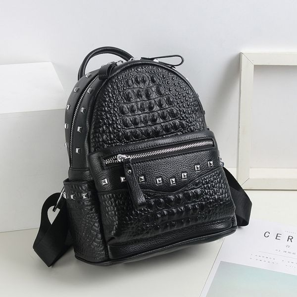 70% off design handbag crocodile back pattern for women's fashion leisure head layer leather backpack rivet soft college style schoolba
70% off design handbag crocodile back pattern for women's fashion leisure head layer leather backpack rivet soft college style schoolba