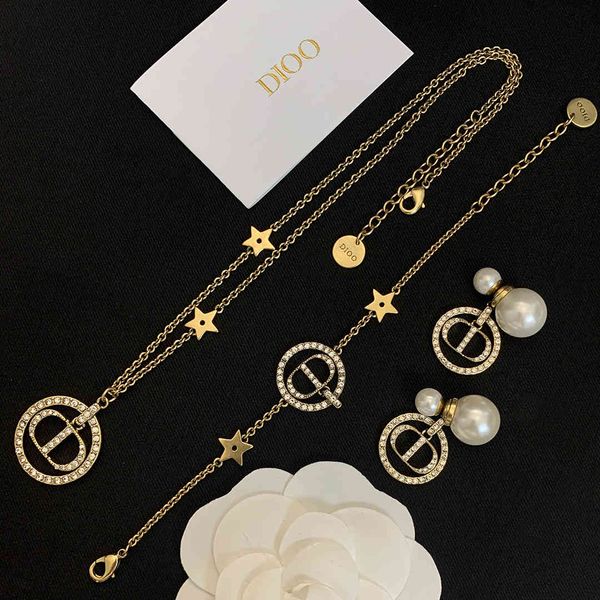 d family 2021 cd letter necklace female dijia net red temperament brass bracelet earrings, Golden;silver
d family 2021 cd letter necklace female dijia net red temperament brass bracelet earrings, Golden;silver