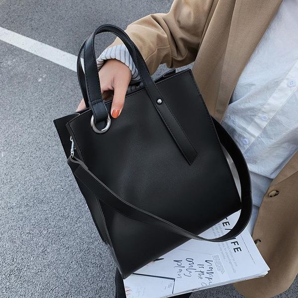 evening bags womens handbags autumn and winter women's large capacity 2021 fashion simple portable tote shoulder messenger bag purses
evening bags womens handbags autumn and winter women's large capacity 2021 fashion simple portable tote shoulder messenger bag purses