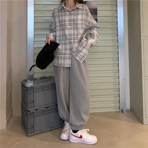 autumn simple plaid shirt fashion loose mid-length long-sleeved casual blouse women's blouses & shirts, White
autumn simple plaid shirt fashion loose mid-length long-sleeved casual blouse women's blouses & shirts, White
