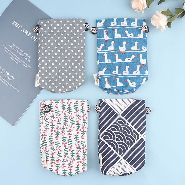 Modern Style Portable Bottle Cover Bags Floral Printing Cotton Linen Cup Storage
Modern Style Portable Bottle Cover Bags Floral Printing Cotton Linen Cup Storage
