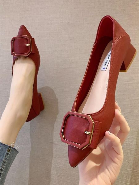 dress shoes single women thick heels 2021 retro wild soft bottom metal buckle pointed shallow mouth women's peas, Black
dress shoes single women thick heels 2021 retro wild soft bottom metal buckle pointed shallow mouth women's peas, Black