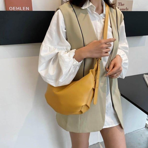evening bags vintage leather handbags fashion hobos bag female casual messenger sac a main crossbody for women simple shoulder
evening bags vintage leather handbags fashion hobos bag female casual messenger sac a main crossbody for women simple shoulder