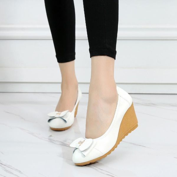 dress shoes 2021 spring autumn genuine leather wedge women's rhinestone bow shallow mouth mother comfortable casual, Black
dress shoes 2021 spring autumn genuine leather wedge women's rhinestone bow shallow mouth mother comfortable casual, Black