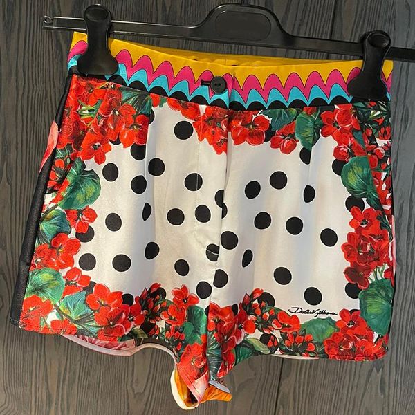 skirts summer women shorts high waist pleated skirt green color knitted elastic mini office lady short, Black
skirts summer women shorts high waist pleated skirt green color knitted elastic mini office lady short, Black