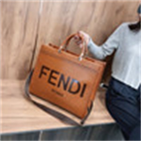 2021 new korean version messenger fashionable women's ins handbag single shoulder tote bag
2021 new korean version messenger fashionable women's ins handbag single shoulder tote bag