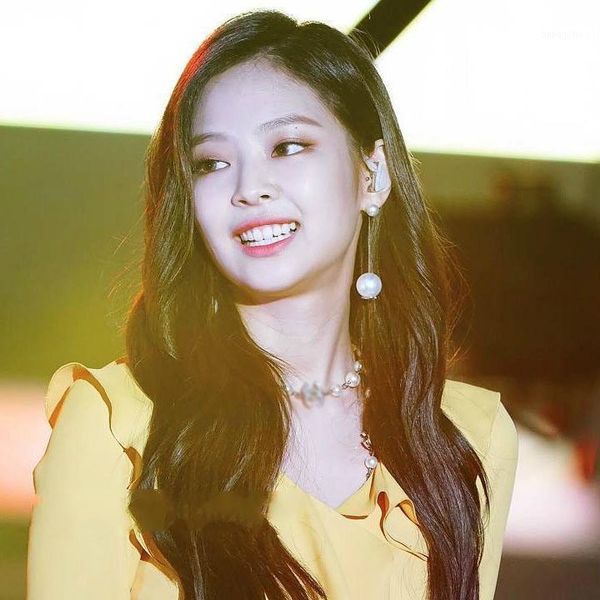 kpop korean celebrity same 2021 elegant temperament long tassel chain pearl earrings women girl dance party jewelry1
kpop korean celebrity same 2021 elegant temperament long tassel chain pearl earrings women girl dance party jewelry1