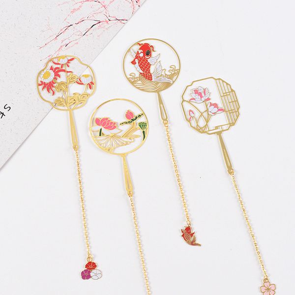 souvenir three color koi bookmark exquisite brass baking paint chinese fan shaped fringe art metal business gift
souvenir three color koi bookmark exquisite brass baking paint chinese fan shaped fringe art metal business gift