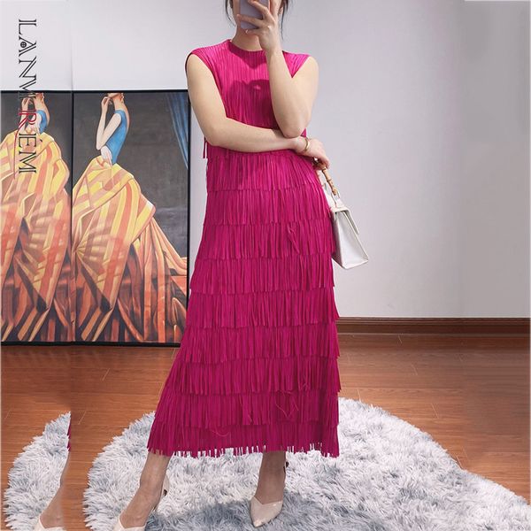 women black pleated big size tassel dress round neck sleeveless loose fit female fashion tide summer 2e1786 210507, Black;gray
women black pleated big size tassel dress round neck sleeveless loose fit female fashion tide summer 2e1786 210507, Black;gray