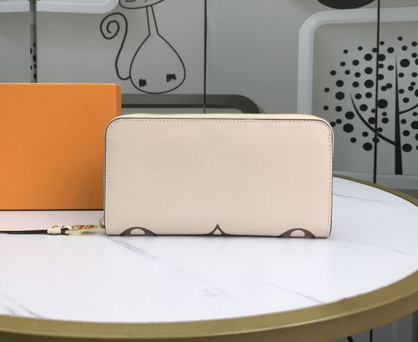 2023 fashion designer wallets luxury mens womens leather bags highs quality classic flower letter zipper coin purse checked card holders wit, Red;black
2023 fashion designer wallets luxury mens womens leather bags highs quality classic flower letter zipper coin purse checked card holders wit, Red;black