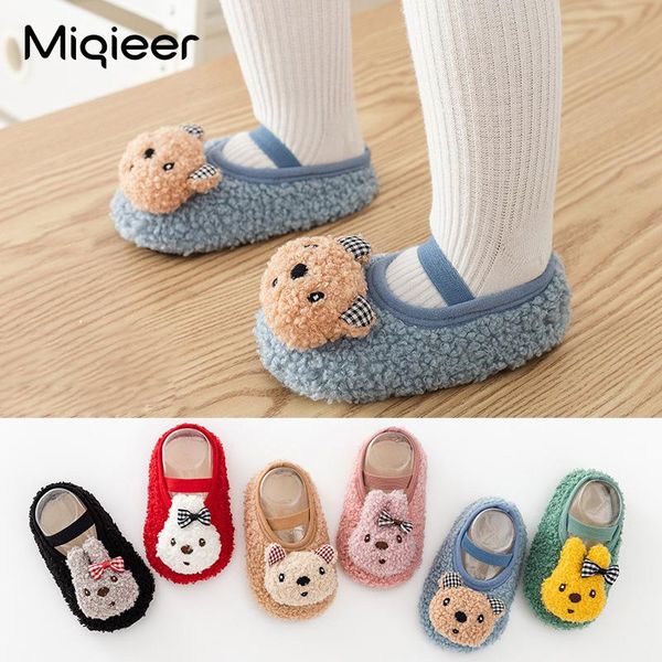 first walkers boys girls children home shoes 2021 winter cute baby toddler warm plush floor socks soft sole kids indoor house fur slippers
first walkers boys girls children home shoes 2021 winter cute baby toddler warm plush floor socks soft sole kids indoor house fur slippers