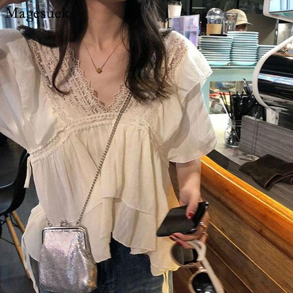 women's blouses & shirts summer loose lace blouse women big v-neck chiffon and shirt ruffle stitching backless short sleeve female, White
women's blouses & shirts summer loose lace blouse women big v-neck chiffon and shirt ruffle stitching backless short sleeve female, White