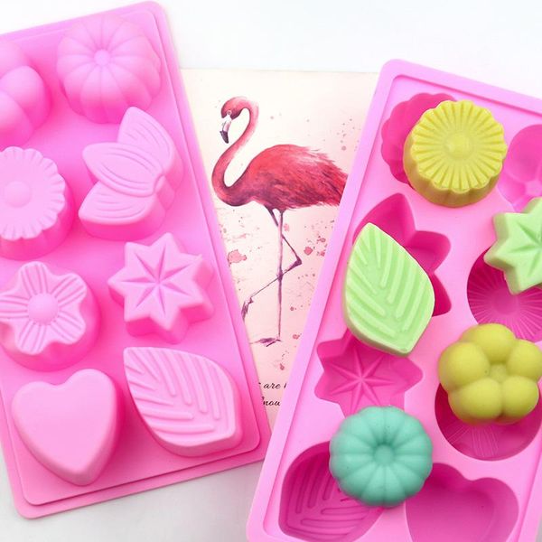 craft tools 8 kinds heart-shaped flowers leaves snowflake silicone soap mold chocolate cake baking kitchen decoration
craft tools 8 kinds heart-shaped flowers leaves snowflake silicone soap mold chocolate cake baking kitchen decoration