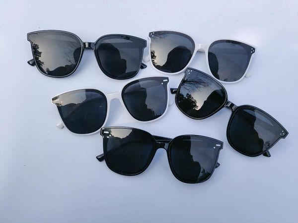 sunglasses goggle oculos uv400 fashion trend big frame men and women polarized lenses classic retro square anti-ultraviolet, White;black
sunglasses goggle oculos uv400 fashion trend big frame men and women polarized lenses classic retro square anti-ultraviolet, White;black