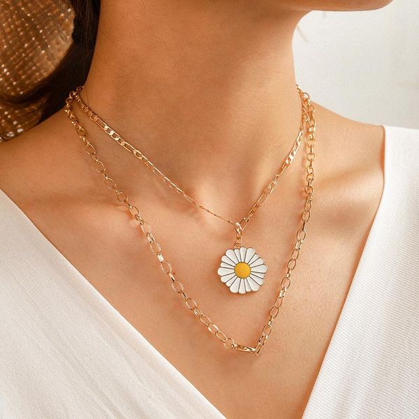 chokers bohemian daisy flowers pendant neckalce for women 2021 charm multilayer adjustable necklace jewelry accessories, Golden;silver
chokers bohemian daisy flowers pendant neckalce for women 2021 charm multilayer adjustable necklace jewelry accessories, Golden;silver
