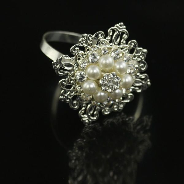 napkin rings 12pcs pearl diamond ring, wedding el, model room decorative buckle napkins, table decorations kitchen accessories
napkin rings 12pcs pearl diamond ring, wedding el, model room decorative buckle napkins, table decorations kitchen accessories