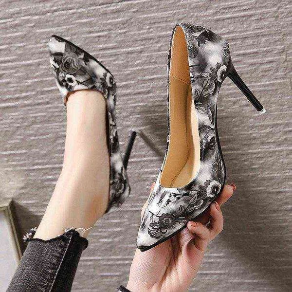 shoes women new high heel women's spring heel embroidered women's chaussure femme zapatos mujer, Black
shoes women new high heel women's spring heel embroidered women's chaussure femme zapatos mujer, Black