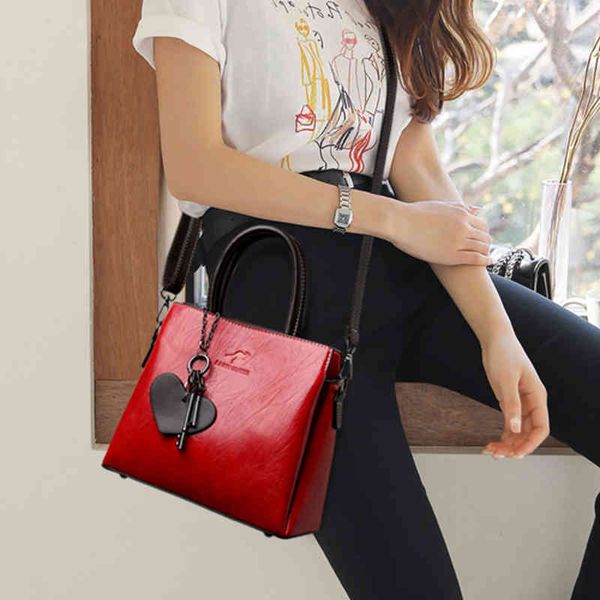 casual luxury handbags designer messenger bags for women fashion solid color large capacity handbag lj210203
casual luxury handbags designer messenger bags for women fashion solid color large capacity handbag lj210203
