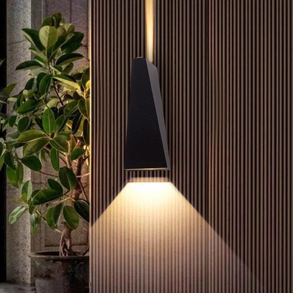 wall lamp corridor aisle balcony modern minimalist led background outdoor creative living room bedroom 
wall lamp corridor aisle balcony modern minimalist led background outdoor creative living room bedroom