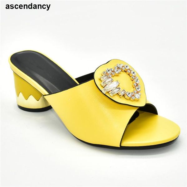 arrival nigerian party pumps summer high heeled shoes for women 2021 special arrivals wedding yellow color nigeriain dress, Black
arrival nigerian party pumps summer high heeled shoes for women 2021 special arrivals wedding yellow color nigeriain dress, Black