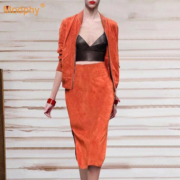 winter orange deerskin velvet 2 two-piece set v-neck long-sleeved jacket and side slit skirt elegant suit 210527, White
winter orange deerskin velvet 2 two-piece set v-neck long-sleeved jacket and side slit skirt elegant suit 210527, White