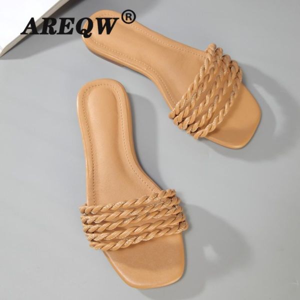 2021 luxury designer weave slides women flats blue slaps girls fetish summer outdoor sandals lady beach slippers peep toe shoes, Black
2021 luxury designer weave slides women flats blue slaps girls fetish summer outdoor sandals lady beach slippers peep toe shoes, Black
