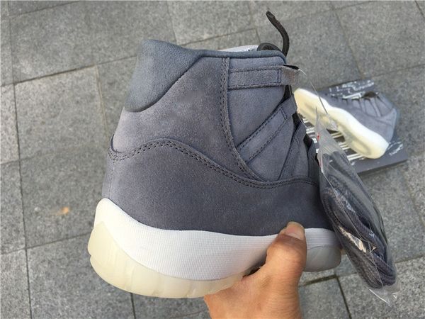 version jumpman 11 prm grey suede basketball shoes real carbon fiber 11s running sneakers men sport trainers come with box
version jumpman 11 prm grey suede basketball shoes real carbon fiber 11s running sneakers men sport trainers come with box