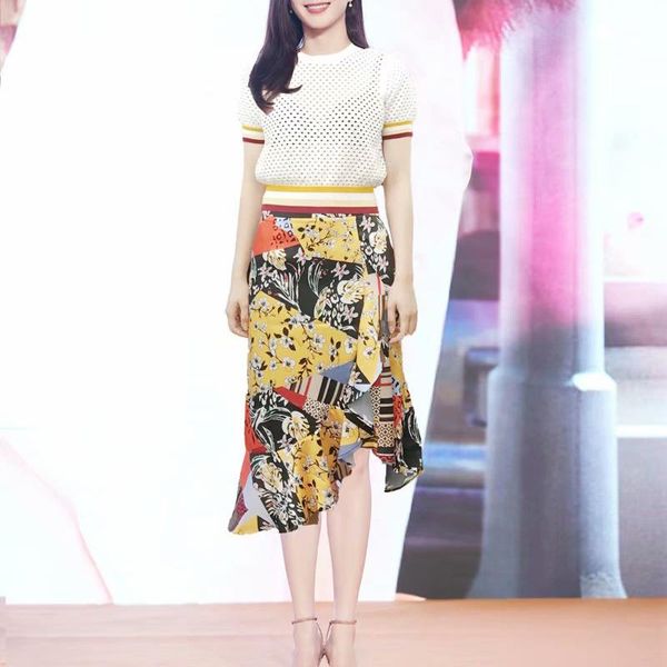 runway round neck short sleeve cutout striped bohemian retro print flowers ruffled skirt women's two-piece suit fashion two piece dress, White
runway round neck short sleeve cutout striped bohemian retro print flowers ruffled skirt women's two-piece suit fashion two piece dress, White