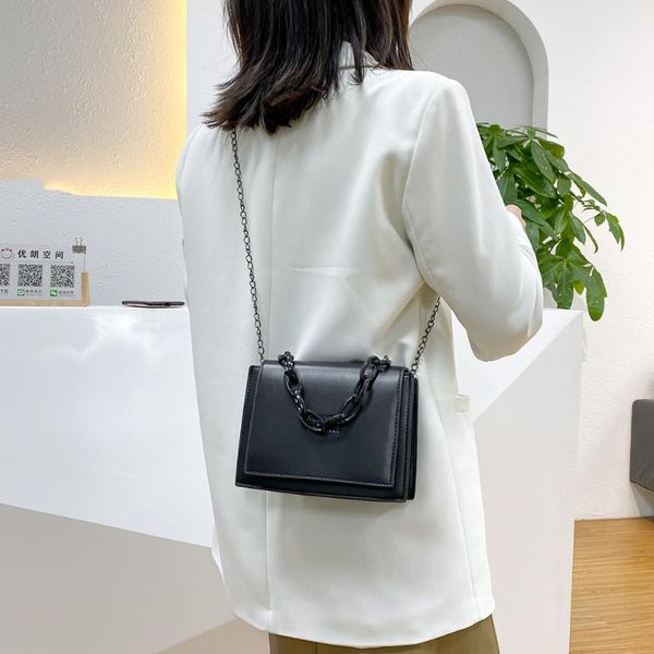 cosmetic bags & cases women's shoulder bag pu leather fashion simple chain diagonal small woman handbag luxury designer 2021
cosmetic bags & cases women's shoulder bag pu leather fashion simple chain diagonal small woman handbag luxury designer 2021