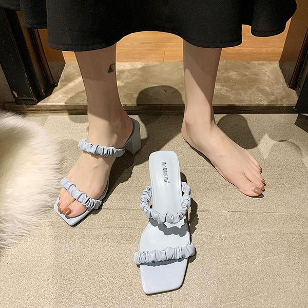 shoes woman 2021 square toe female slippers luxury slides med heeled mules designer block high rome pu rubber floral pleated, Black
shoes woman 2021 square toe female slippers luxury slides med heeled mules designer block high rome pu rubber floral pleated, Black