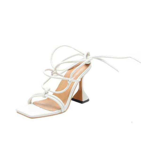 high heeled sho women's 2021 spring sandals women wear thin heel large bandage high heels
high heeled sho women's 2021 spring sandals women wear thin heel large bandage high heels