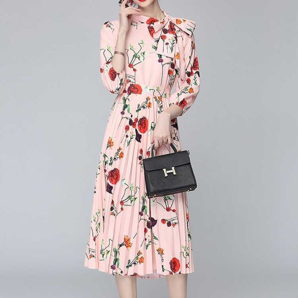 runway design women 2 piece set spring sweet rose flowers print bow shirt + high waist pleated midi skirts suit female 210526, White
runway design women 2 piece set spring sweet rose flowers print bow shirt + high waist pleated midi skirts suit female 210526, White