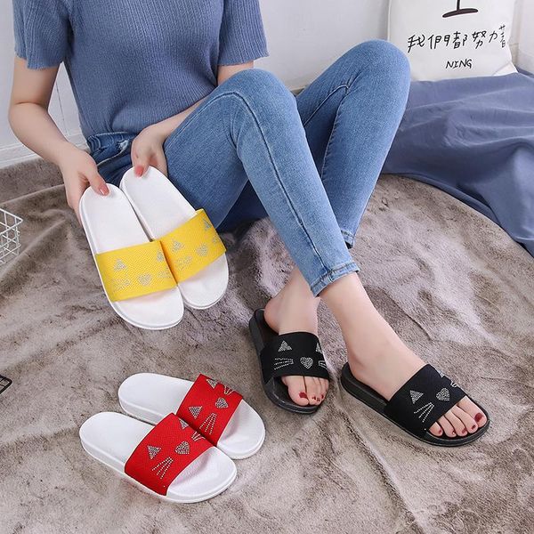 slippers summer women lightweight and non-slip indoor outdoor cute cartoon fashion casual beach shoes 2021, Black
slippers summer women lightweight and non-slip indoor outdoor cute cartoon fashion casual beach shoes 2021, Black