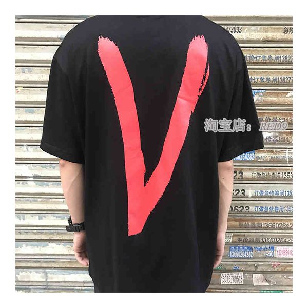 factory t shirt v life trendy edison chen's same street short sleeve cursive love letter printed men's and women's t-shirt, White;black
factory t shirt v life trendy edison chen's same street short sleeve cursive love letter printed men's and women's t-shirt, White;black