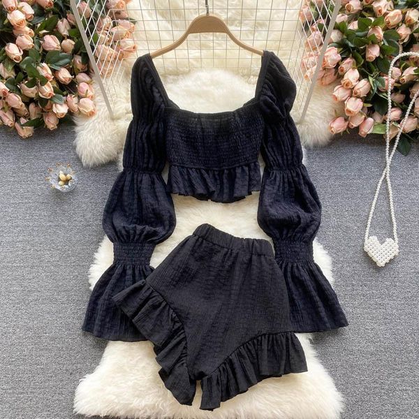 women's tracksuits summer european american suit chiffon square neck blouse short wild ruffle shorts two-piece dk1068, Gray
women's tracksuits summer european american suit chiffon square neck blouse short wild ruffle shorts two-piece dk1068, Gray