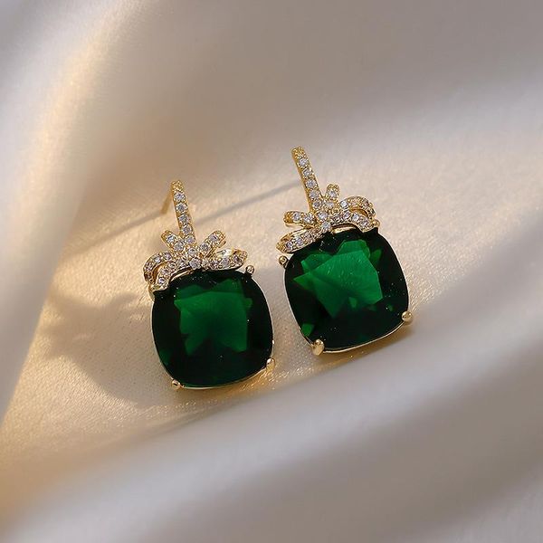 stud retro green mosaic rhinestone bowknot earrings for women 2021 fashion jewelry female elegant earring luxurious ear, Golden;silver
stud retro green mosaic rhinestone bowknot earrings for women 2021 fashion jewelry female elegant earring luxurious ear, Golden;silver