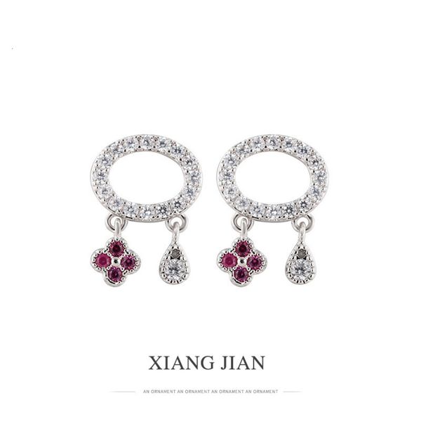 clover women 2021 new fashion simple temperament water drop flower korean earrings, Black
clover women 2021 new fashion simple temperament water drop flower korean earrings, Black